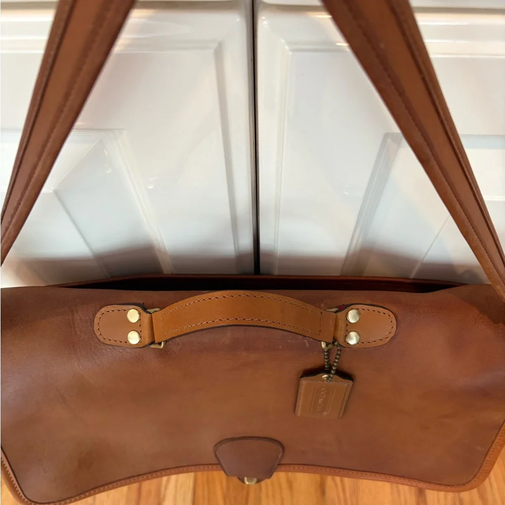 Vintage Coach Devil Wears Prada 2 Metropolitan Messenger Bag - Picture 6 of 12